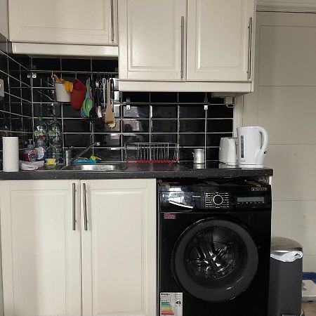 Studio Flat London Finchley Rd Nw11 Exterior photo